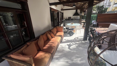 SUITES EN LA PLANTA BAJA EN BARRA BEACH