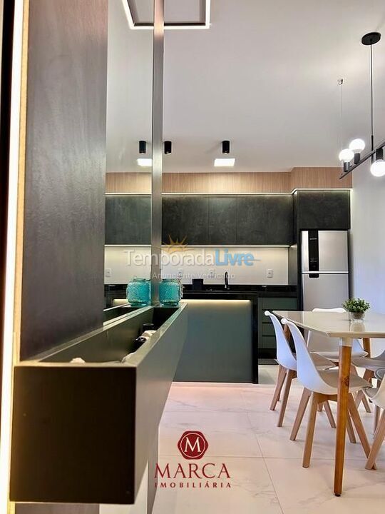Apartamento para aluguel de temporada em Bombinhas (Canto Grande)
