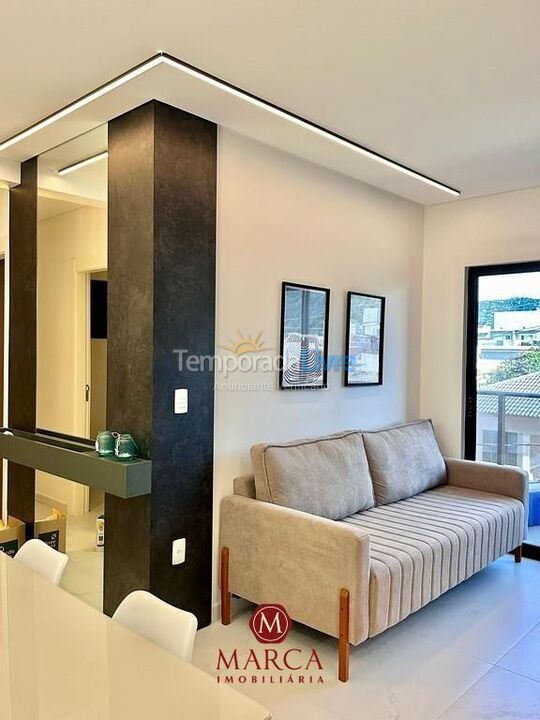 Apartamento para aluguel de temporada em Bombinhas (Canto Grande)