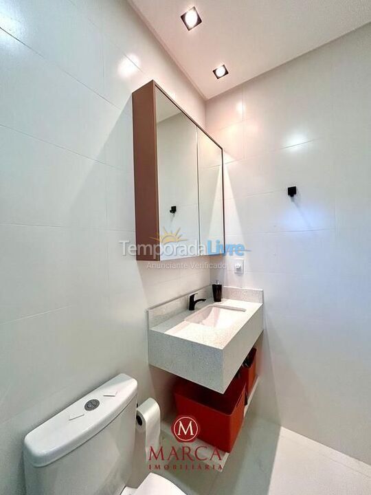 Apartamento para aluguel de temporada em Bombinhas (Canto Grande)