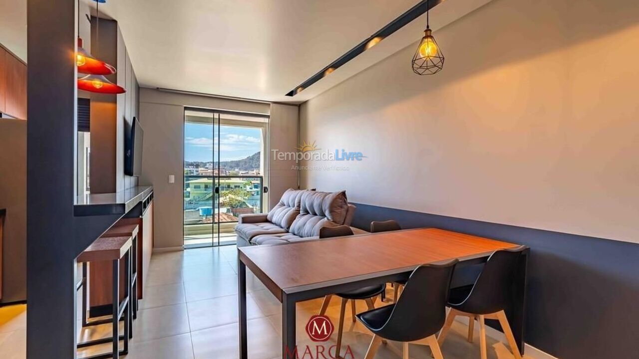 Apartamento para aluguel de temporada em Bombinhas (Canto Grande)