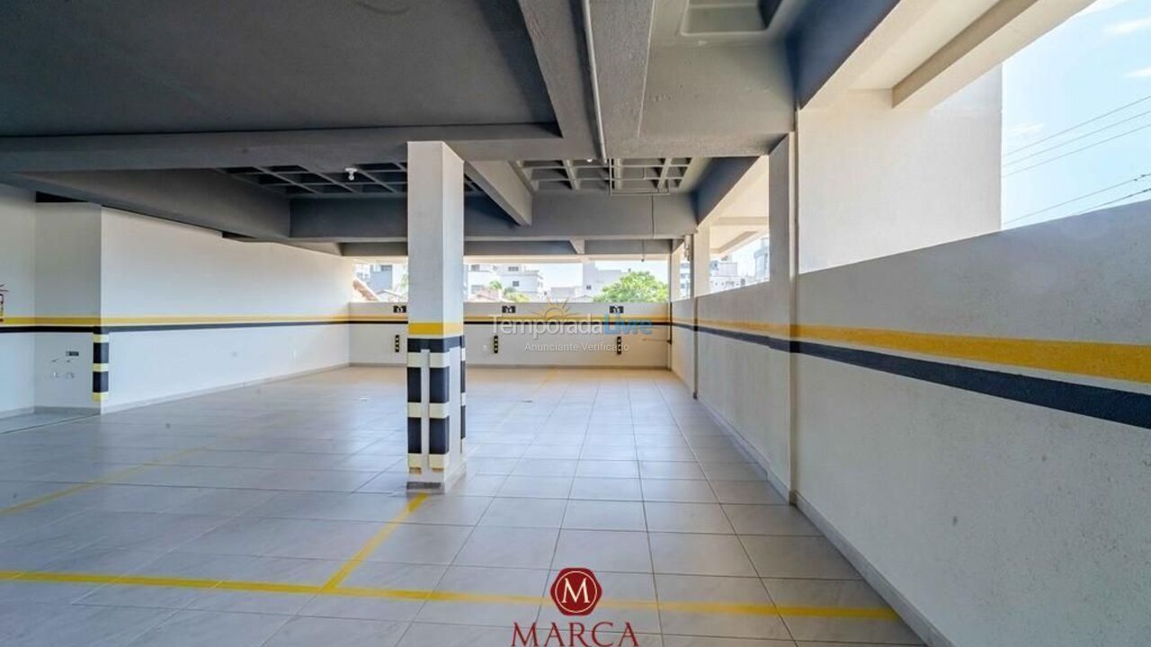 Apartamento para aluguel de temporada em Bombinhas (Canto Grande)