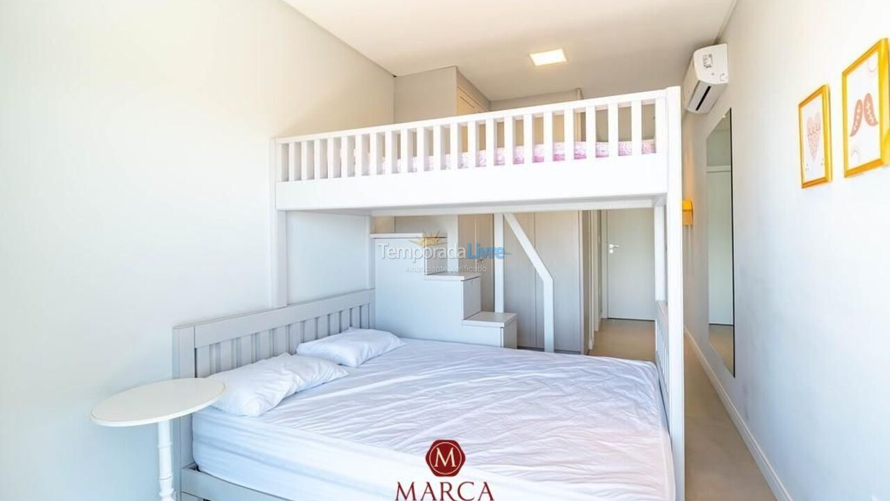 Apartment for vacation rental in Bombinhas (Canto Grande)