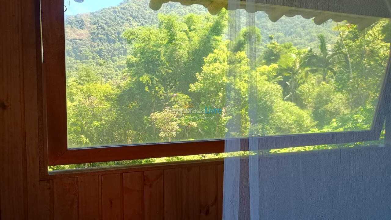 Casa para aluguel de temporada em Ubatuba (Praia da Almada)