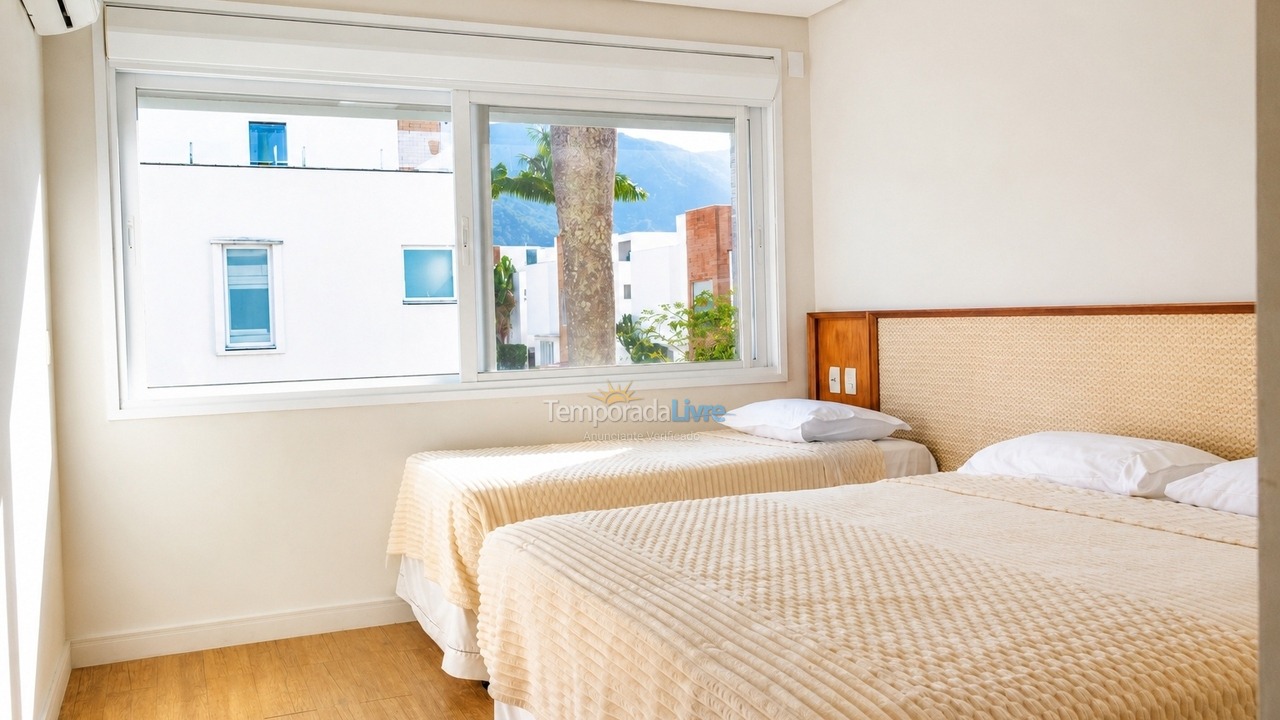 Casa para aluguel de temporada em São Sebastião (Maresias)