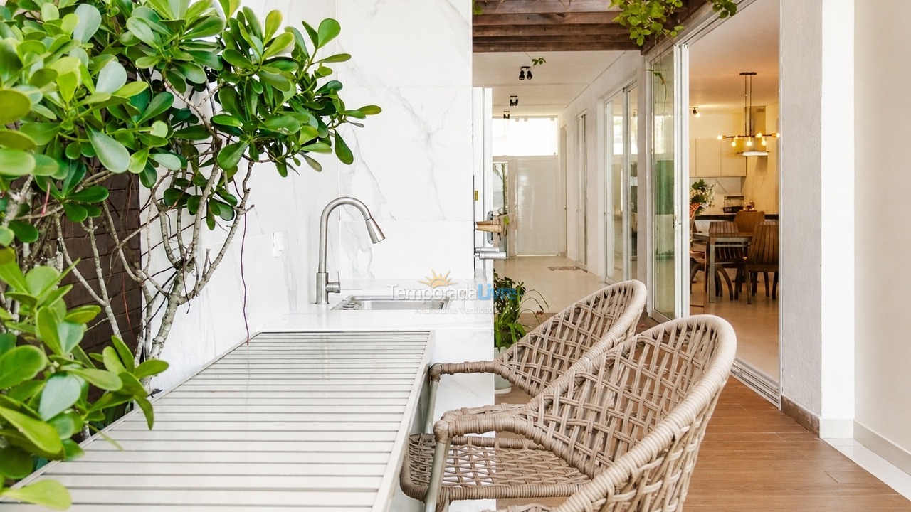 Casa para aluguel de temporada em São Sebastião (Maresias)