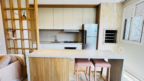 Apartamento con 3 suites en Mariscal, Código 087
