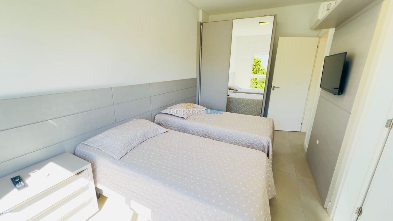 Apartment for vacation rental in Bombinhas (Canto Grande)