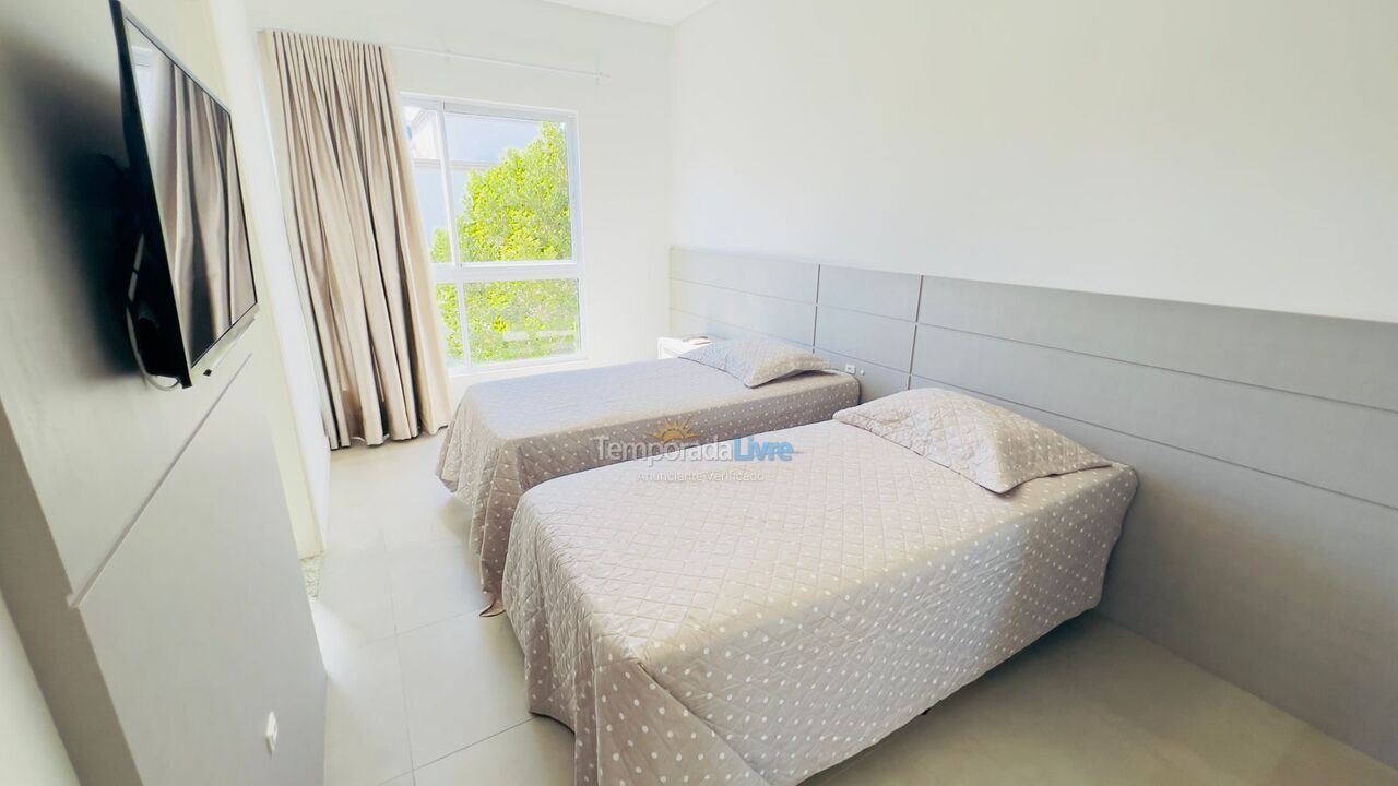 Apartment for vacation rental in Bombinhas (Canto Grande)