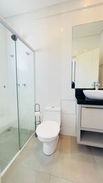 Spacious apartment with 2 suites on Mariscal Beach, code 044