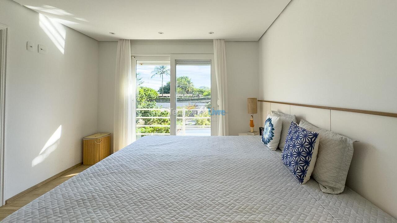 House for vacation rental in São Sebastião (Praia da Baleia)