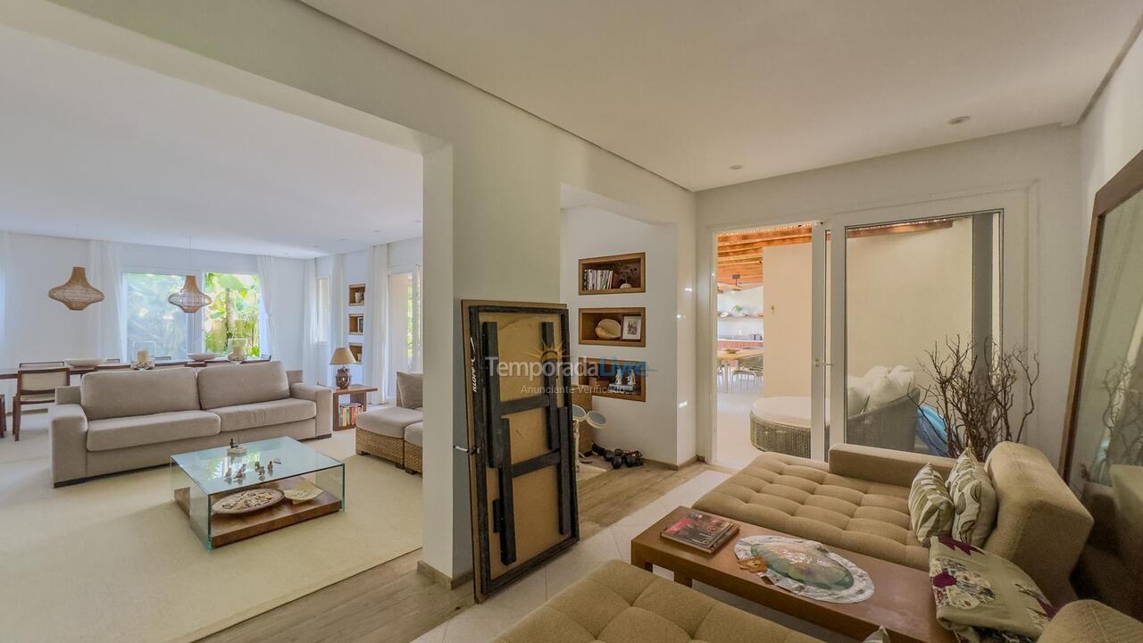 House for vacation rental in São Sebastião (Praia da Baleia)