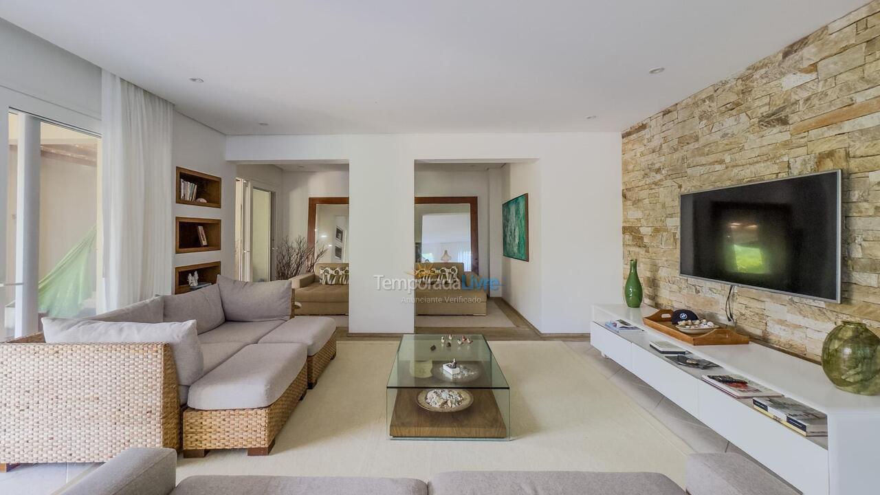 House for vacation rental in São Sebastião (Praia da Baleia)