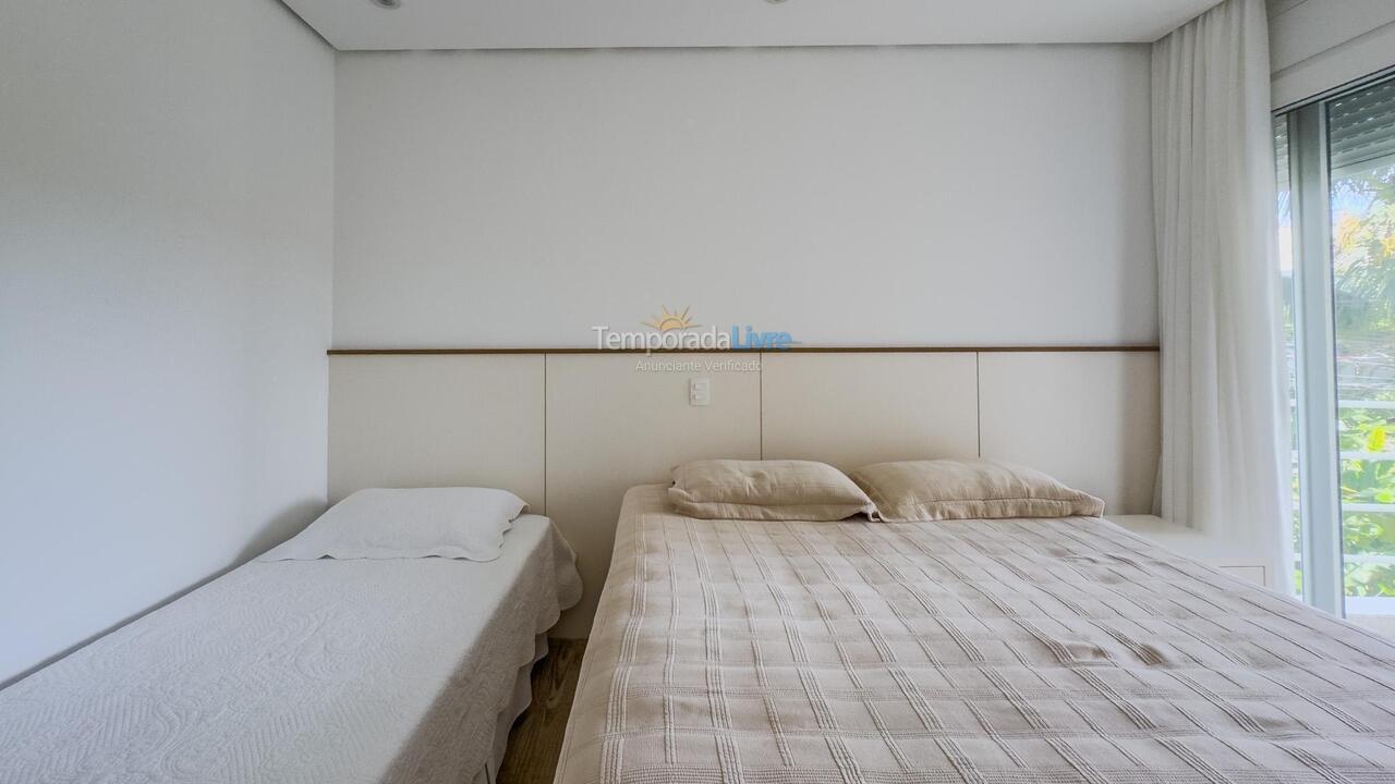 House for vacation rental in São Sebastião (Praia da Baleia)
