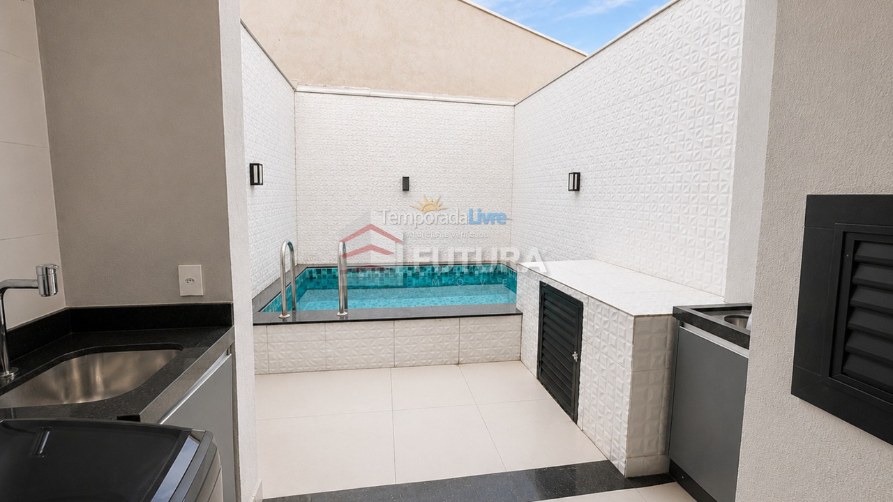 House for vacation rental in Bombinhas (Canto Grande)