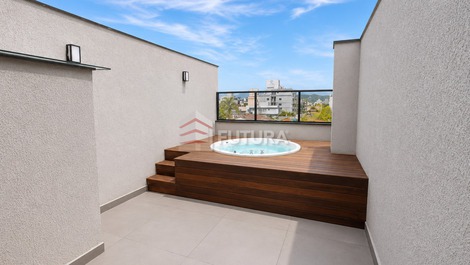 LC005EF - TRIPLEX WITH POOL, CANTO GRANDE BEACH - BOMBINHAS