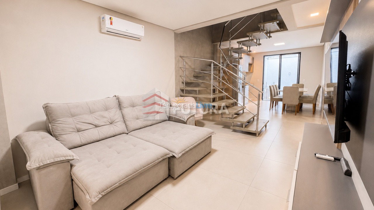 House for vacation rental in Bombinhas (Canto Grande)