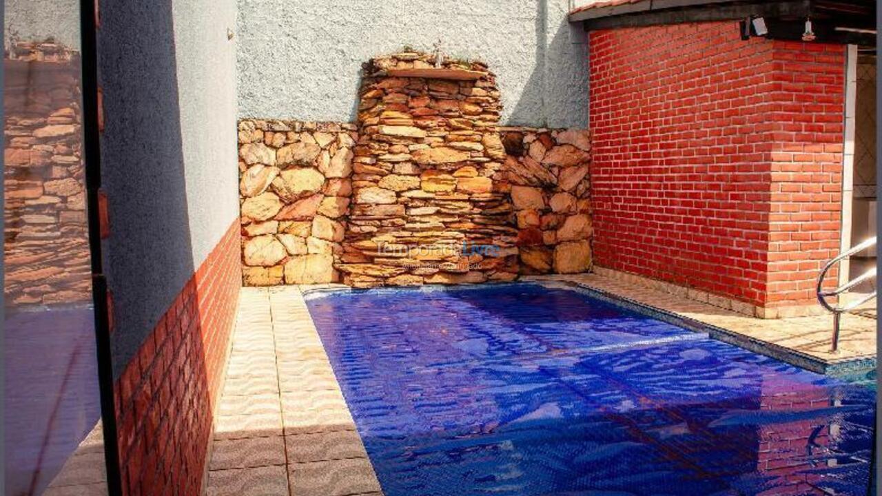 Casa para aluguel de temporada em Goiânia (Setor Sonho Verde)