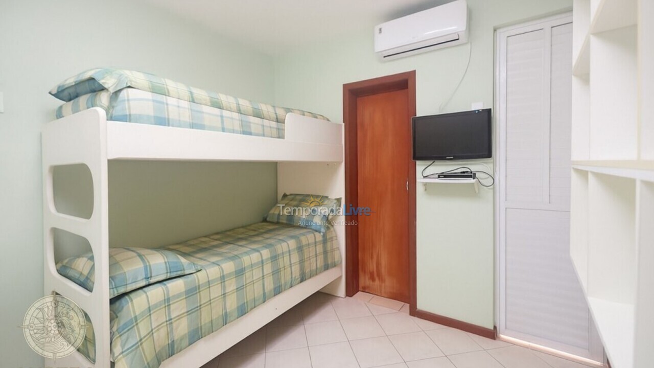 House for vacation rental in Bombinhas (Praia de Bombas)