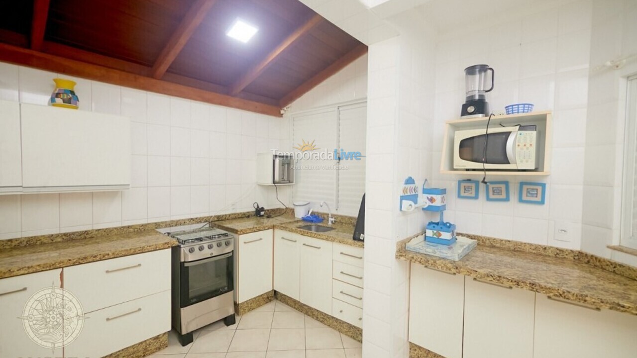 House for vacation rental in Bombinhas (Praia de Bombas)