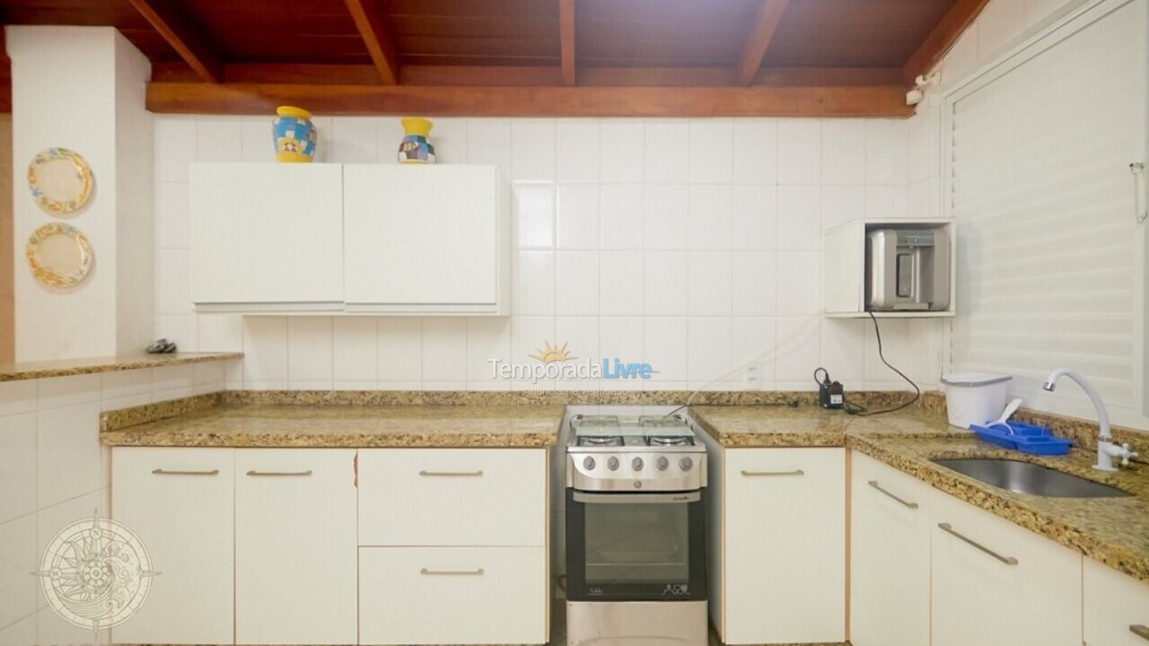 House for vacation rental in Bombinhas (Praia de Bombas)