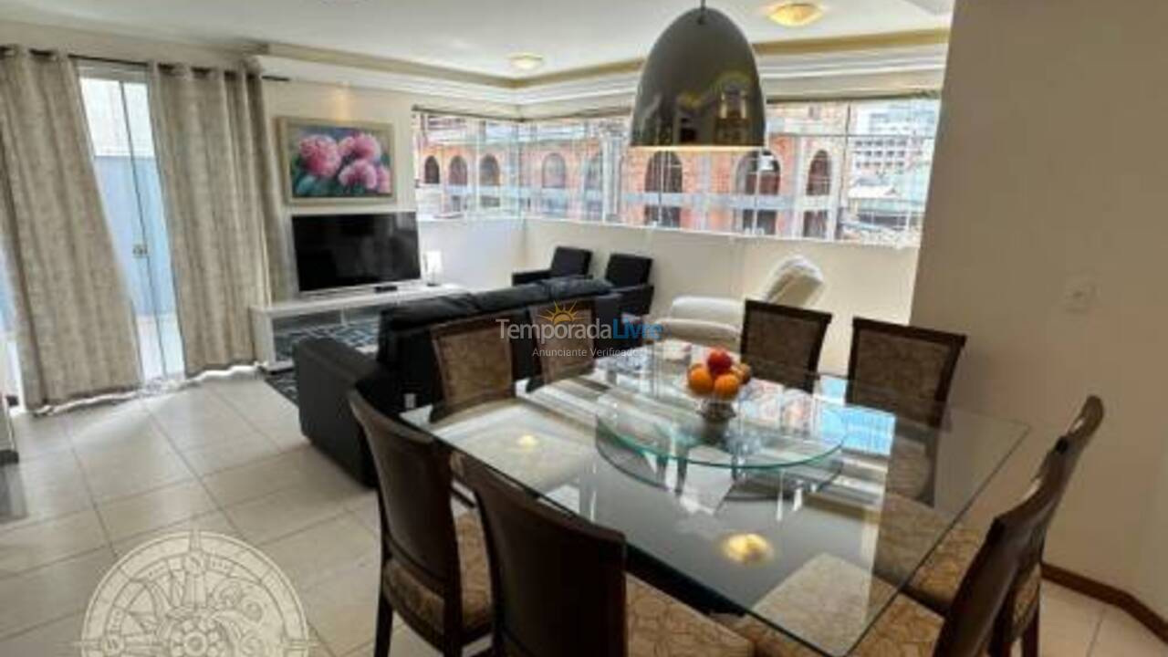 Apartamento para aluguel de temporada em Bombinhas (Praia de Bombas)