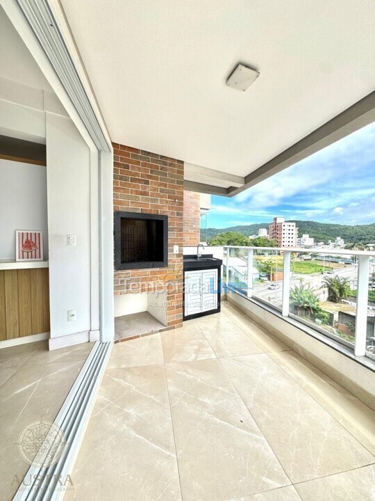Apartamento para alquiler de vacaciones em Bombinhas (Praia de Bombas)