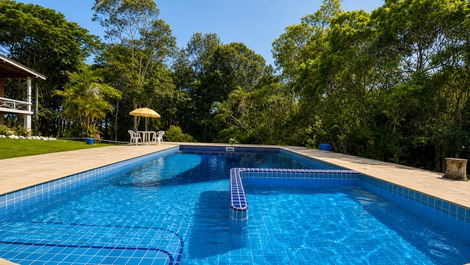 🌴 Country house in Mogi with pool and hot tub for events and relaxation