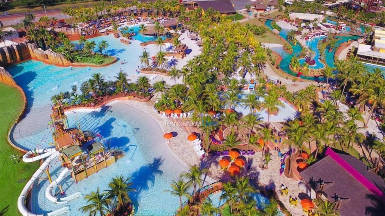 Apartamento para alquiler de vacaciones em Olímpia (Hot Beach Suites)