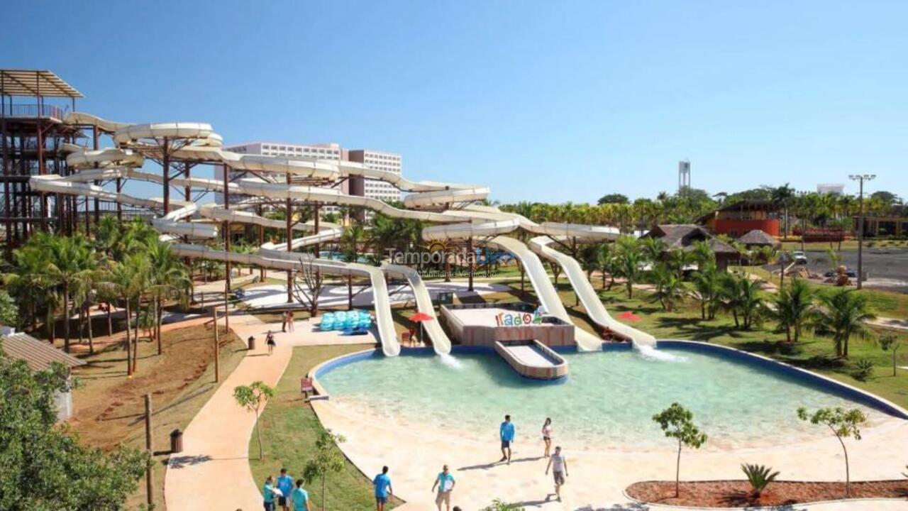 Apartamento para alquiler de vacaciones em Olímpia (Hot Beach Suites)