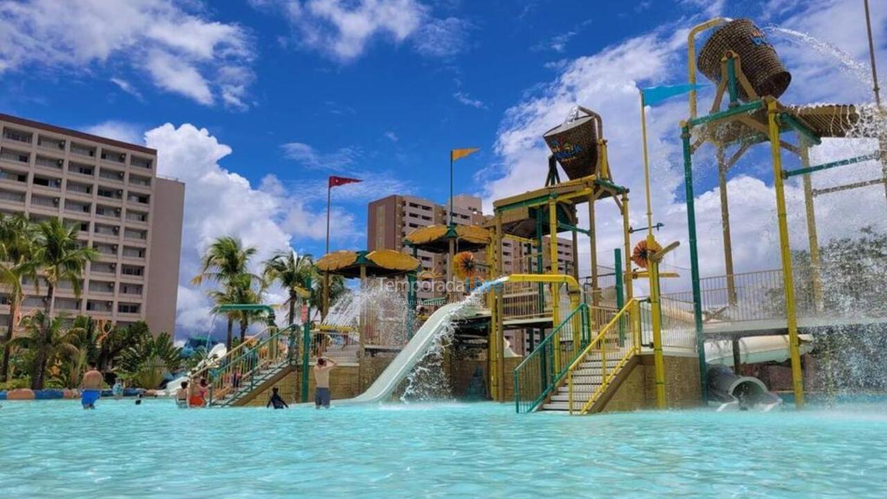 Apartamento para alquiler de vacaciones em Olímpia (Hot Beach Suites)
