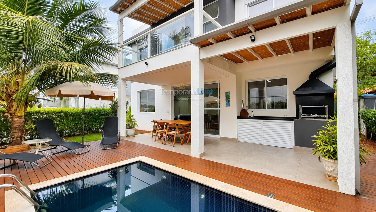 Apartment for vacation rental in São Sebastião (Maresias)