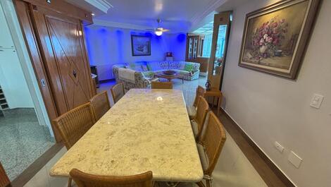 Beachfront apartment in Riviera