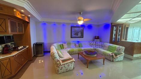 Beachfront apartment in Riviera