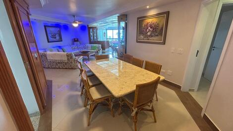 Beachfront apartment in Riviera