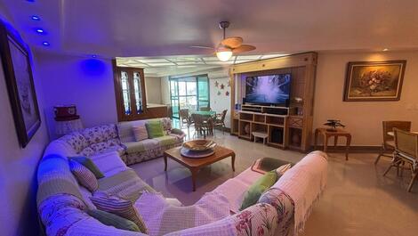 Beachfront apartment in Riviera