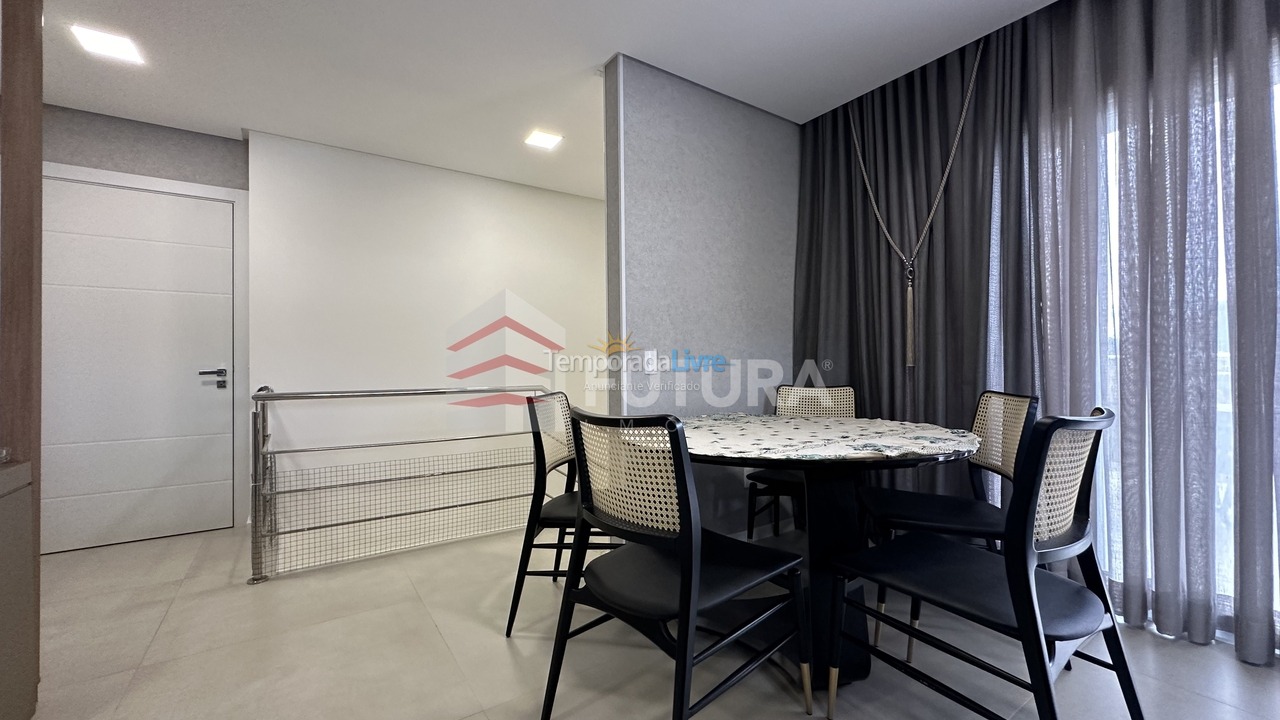 Apartment for vacation rental in Bombinhas (Mariscal)
