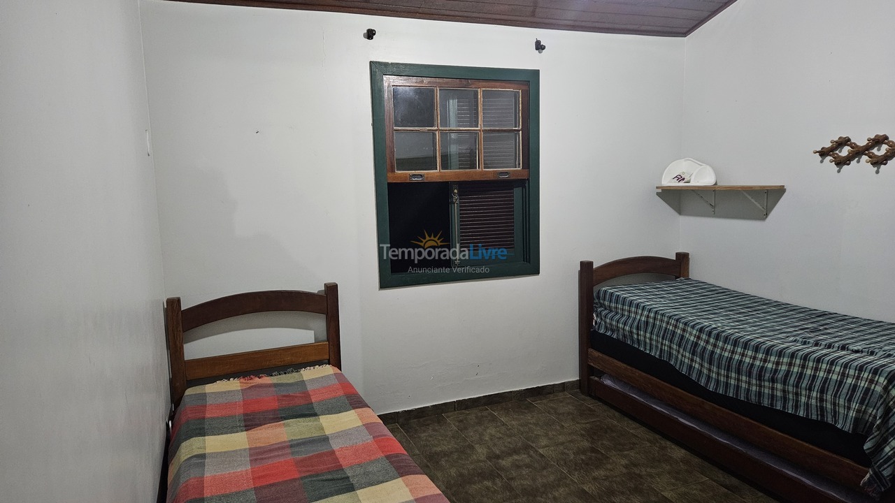 Casa para alquiler de vacaciones em Cabo Frio (Peró)