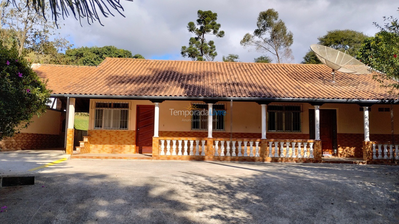 Chácara / sítio para aluguel de temporada em Juiz de Fora (Cachoeira)
