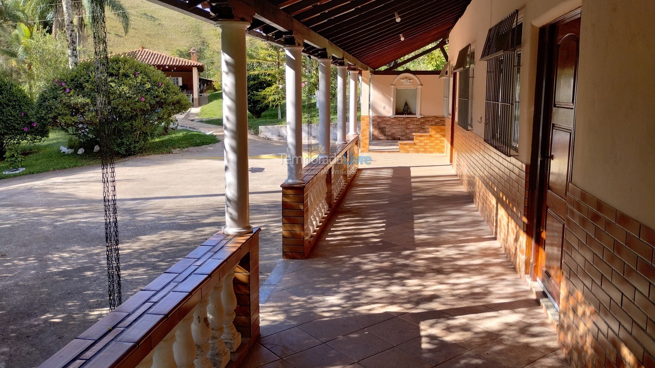 Chácara / sítio para aluguel de temporada em Juiz de Fora (Cachoeira)