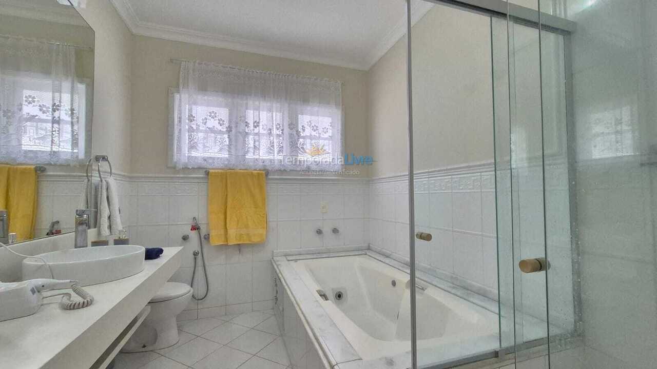 Casa para aluguel de temporada em Florianopolis (Jurerê Internacional)