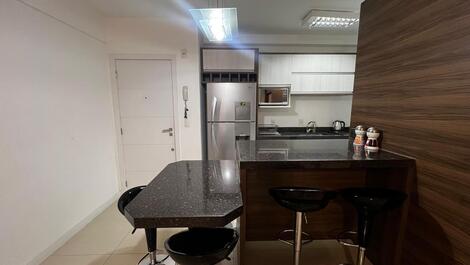 Apartamento Mobiliado com Varanda Gourmet em Jurerê
