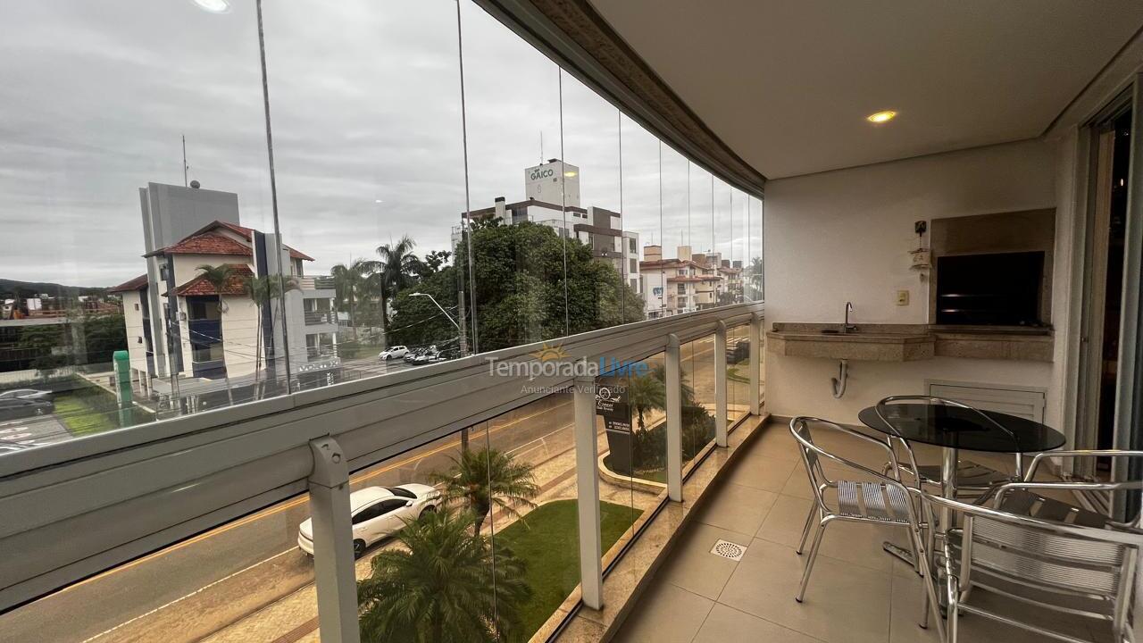 Apartamento para aluguel de temporada em Florianópolis (Jurere Tradicional)