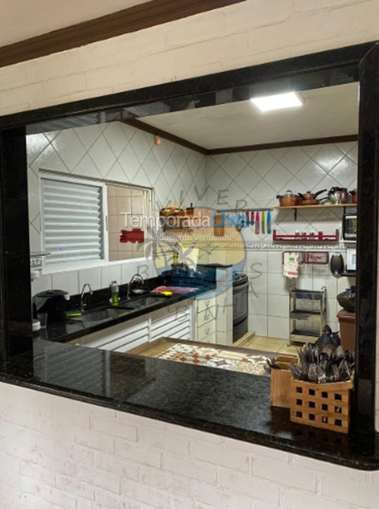 Casa para alquiler de vacaciones em Bombinhas (Praia de Bombas)