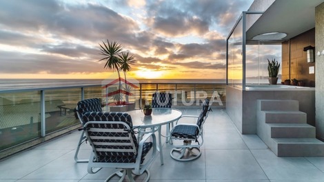 LA226F - DUPLEX PENTHOUSE WITH SEA VIEW - MARISCAL BOMBINHAS