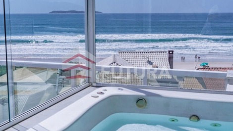 LA226F - DUPLEX PENTHOUSE WITH SEA VIEW - MARISCAL BOMBINHAS