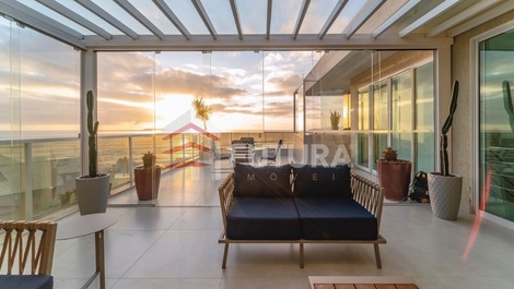 LA226F - DUPLEX PENTHOUSE WITH SEA VIEW - MARISCAL BOMBINHAS