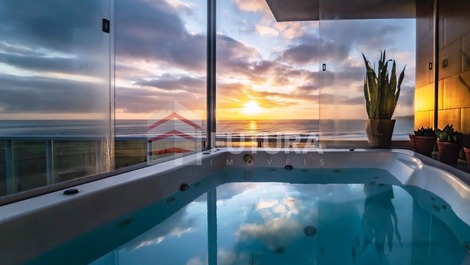 LA226F - DUPLEX PENTHOUSE WITH SEA VIEW - MARISCAL BOMBINHAS