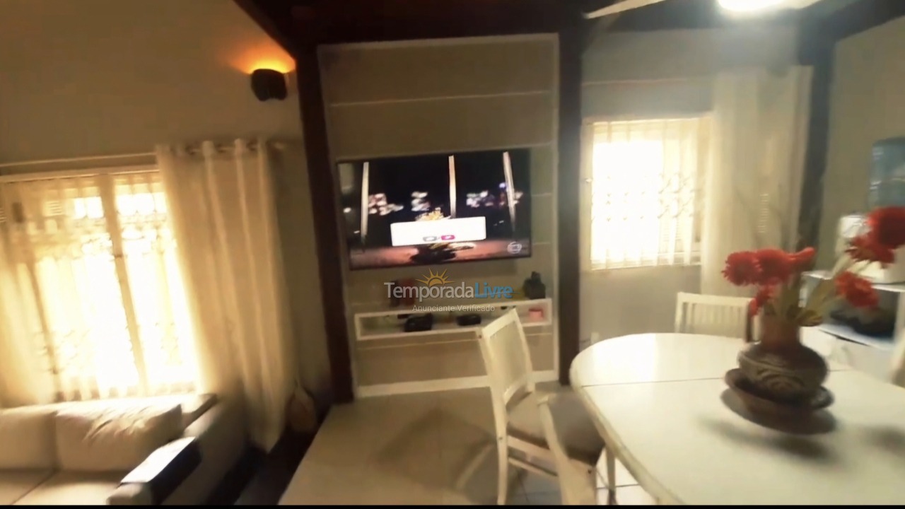 Casa para aluguel de temporada em Florianopolis (Praia dos Ingleses)