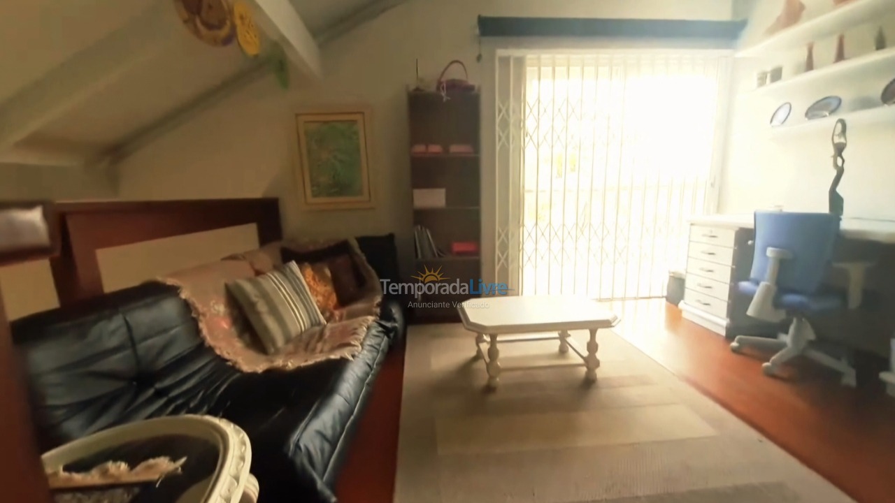 Casa para aluguel de temporada em Florianopolis (Praia dos Ingleses)